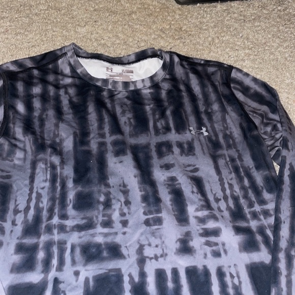 Under armour long sleeve - Picture 2 of 3